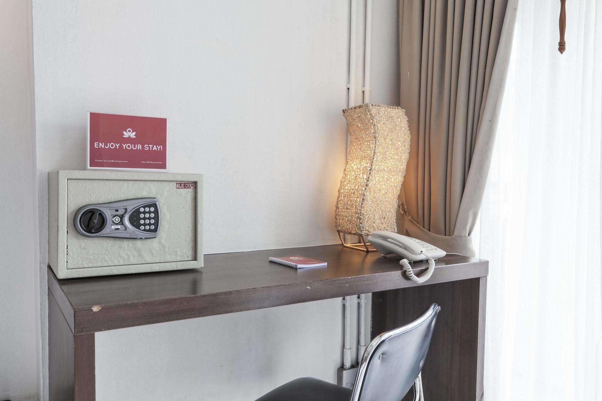 Zen Rooms Basic Nanai Phuket Patong Eksteriør bilde